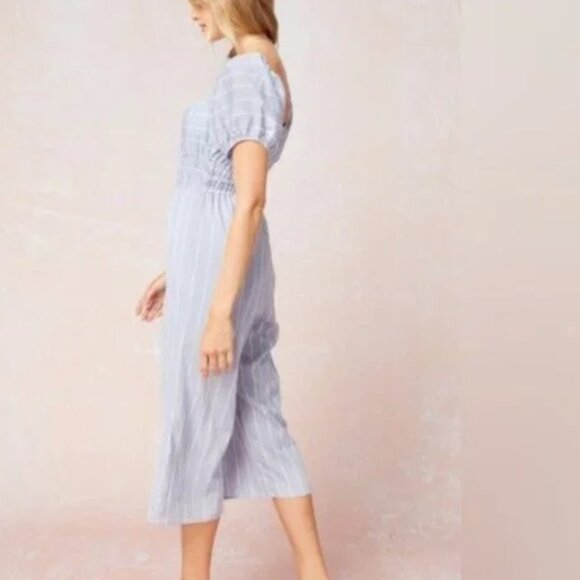 Entro Alissa Cropped Striped Jumpsuit Sky Blue White Smocked Puff Sleeve NWT - Picture 5 of 5